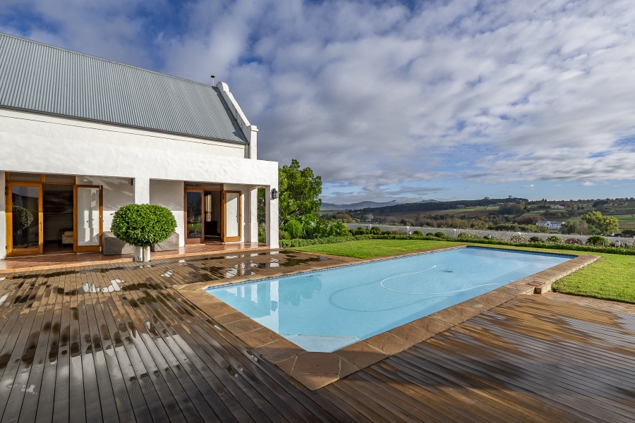 7 Bedroom Property for Sale in Stellenbosch Farms Western Cape